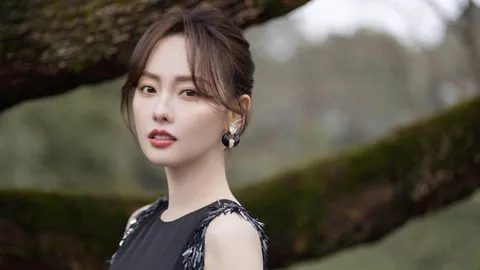 130光年外恒星爆发